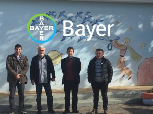 Δωρεά της Bayer σε δημοτικό σχολείο της Θήβας