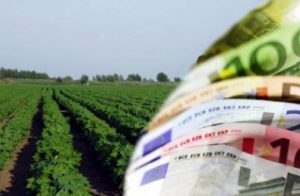 Νωρίτερα η δεύτερη δόση σε γεωργούς και κτηνοτρόφους