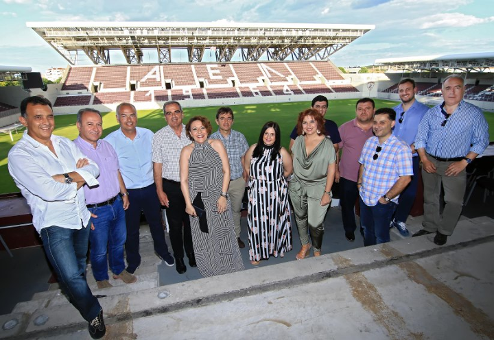 bayer group photo b